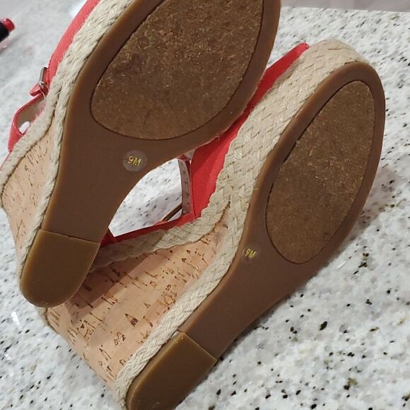 Antonio Melani womans cork wedge, size 9, nwot - Picture 6 of 7